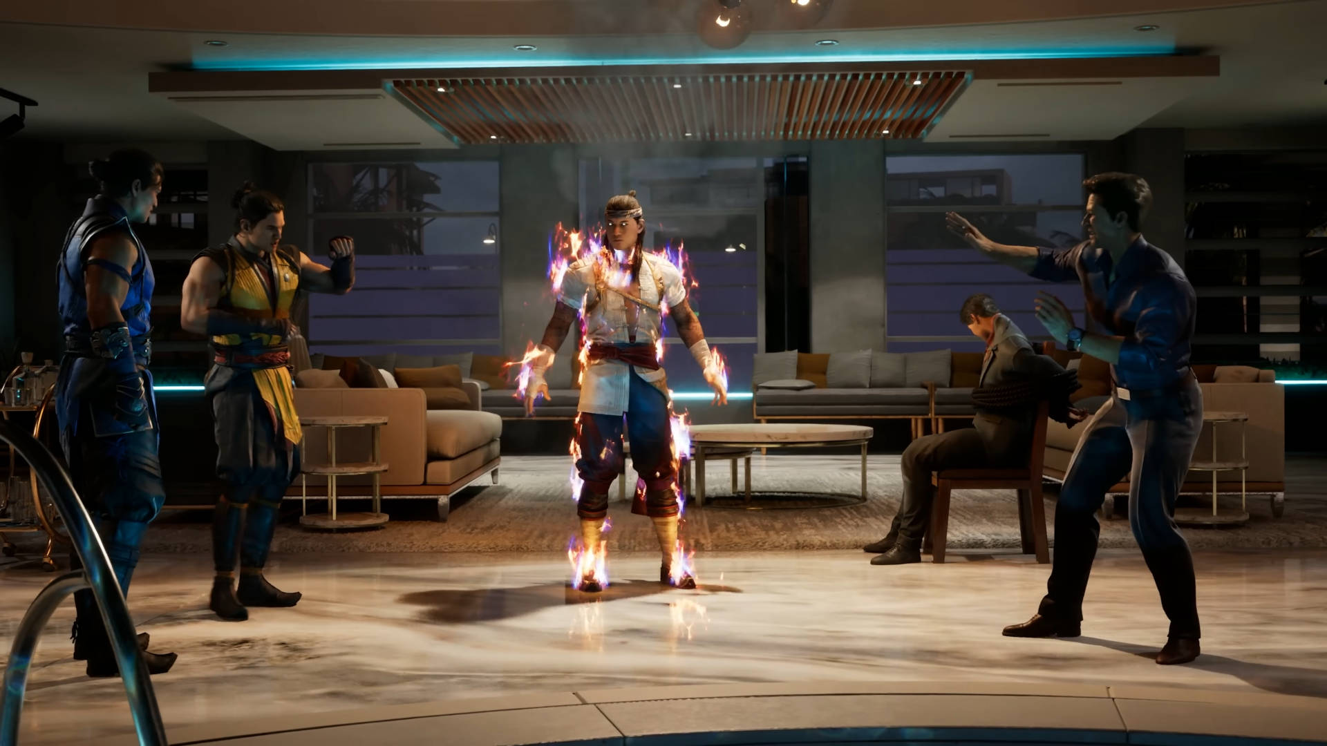 Fecha de lanzamiento de Mortal Kombat 1: Liu Kang está parado en una suite de penthouse humeante. Scorpion se inclina mientras otros miran con asombro.