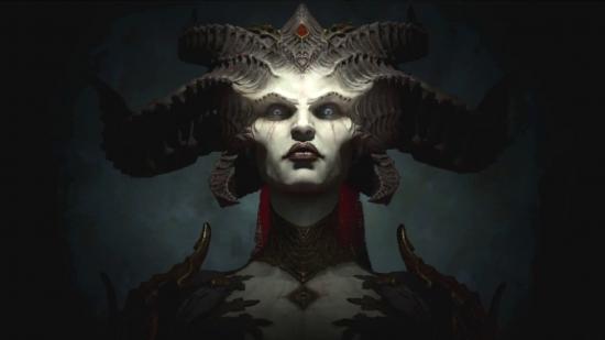 Fecha de lanzamiento de Diablo 4: Lilith, el demonio convocado en el tráiler de Diablo 4, mirando fijamente a la cámara con una intensidad feroz.